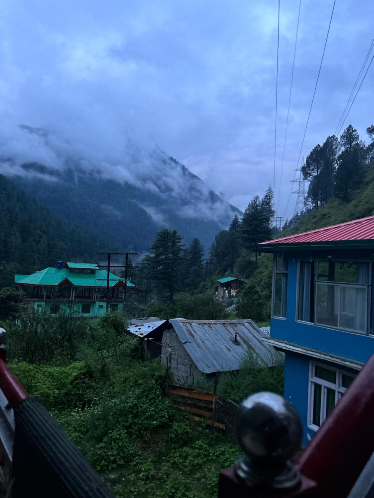Formosa Hostel & Cafe Kasol Buitenkant foto
