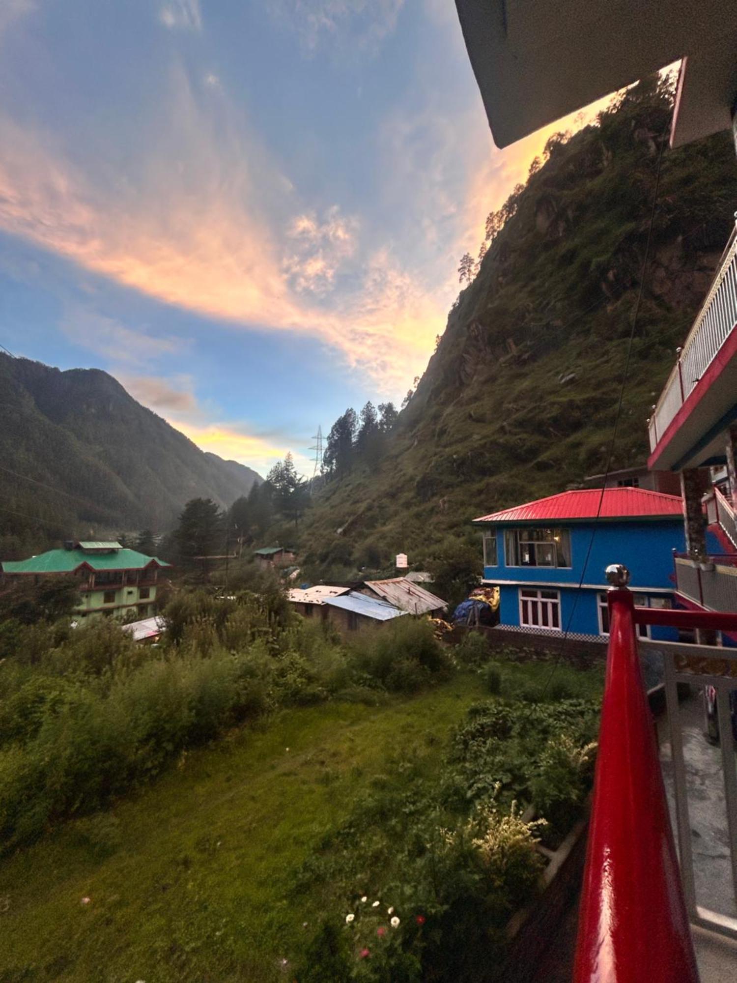 Formosa Hostel & Cafe Kasol Buitenkant foto