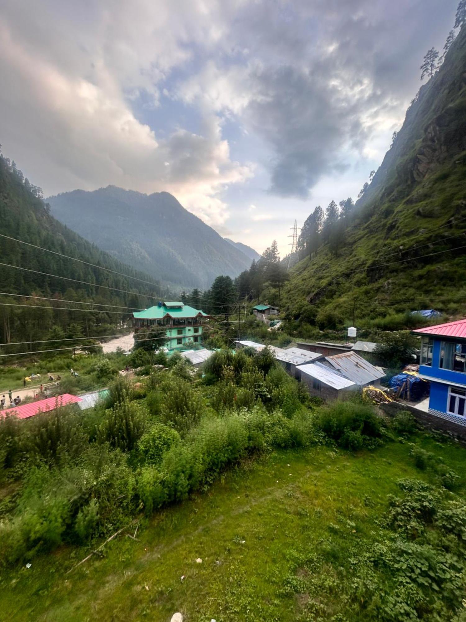 Formosa Hostel & Cafe Kasol Buitenkant foto