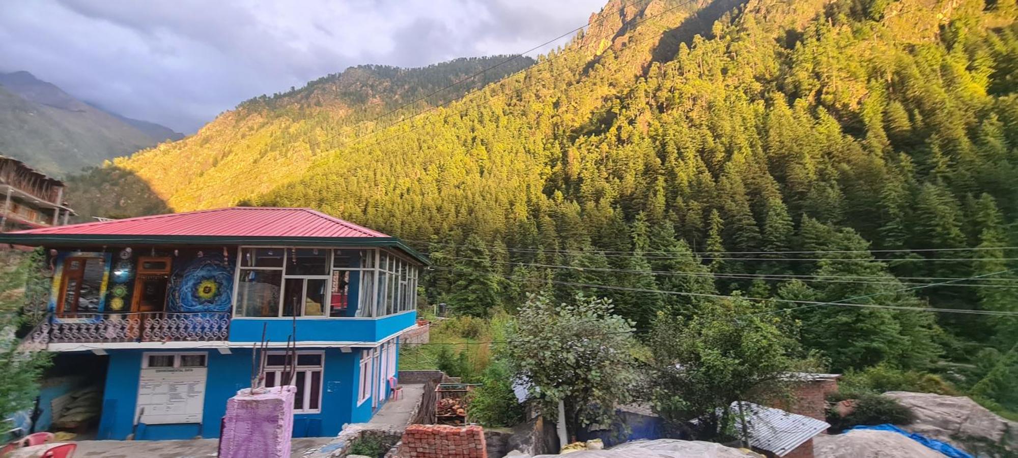 Formosa Hostel & Cafe Kasol Buitenkant foto