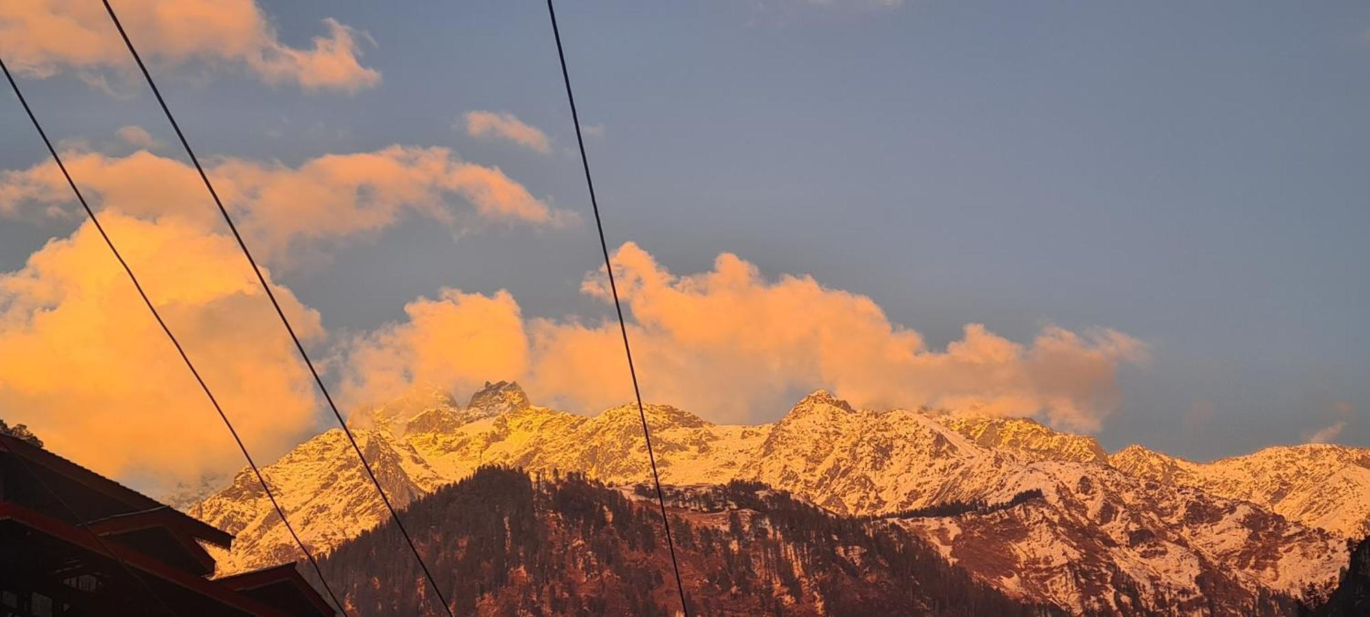 Formosa Hostel & Cafe Kasol Buitenkant foto