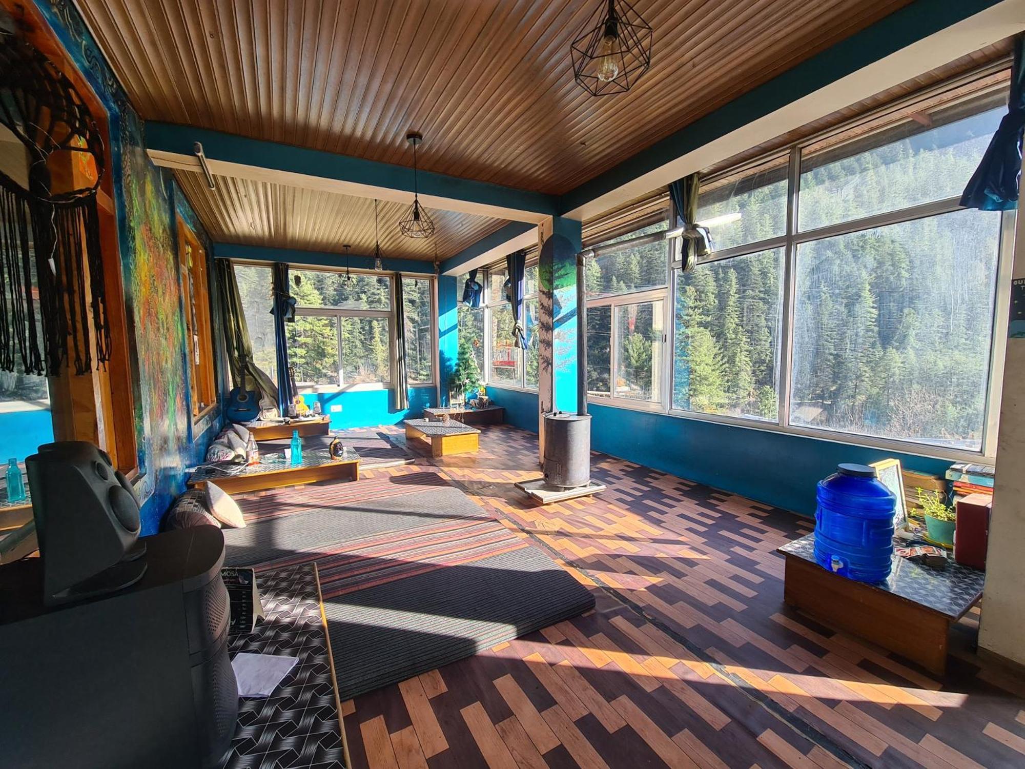 Formosa Hostel & Cafe Kasol Buitenkant foto